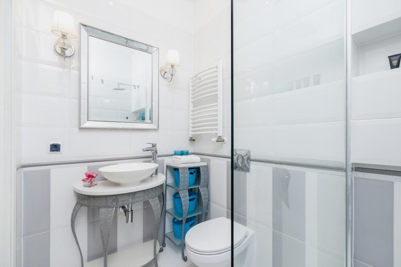 Modern Apartment Lubicz Krakow By Noclegi Renters Kültér fotó